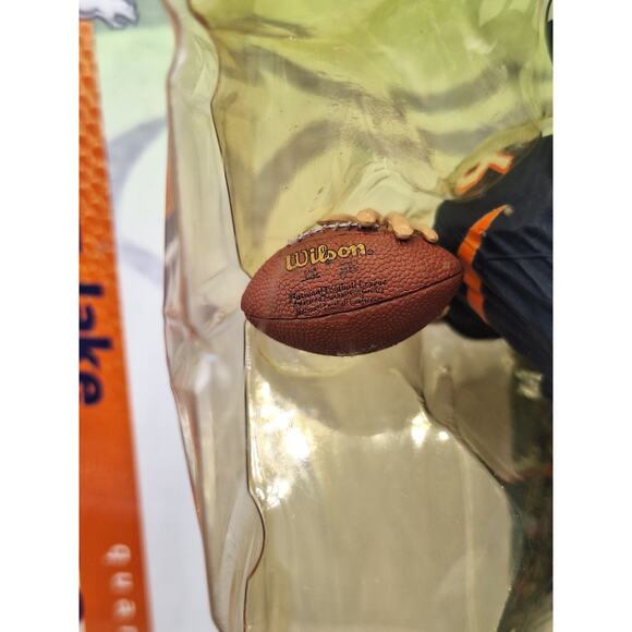 Denver Broncos Quarterback JAKE PLUMMER Action Figure-McFarlane. Blue Jersey - Picture 3 of 9